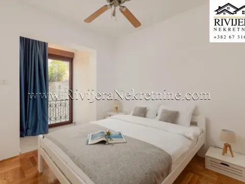 Sale, one bedroom apartment, 50m², Dobrota, Kotor - image 5