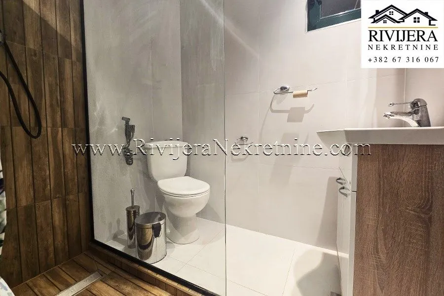 Prodaja, kuća, 240m², Radovići, Tivat