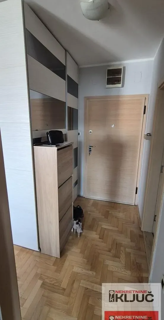 Prodaja, dvosoban stan, 42m², Bulevar Evrope, Novi Sad Sve Podlokacije