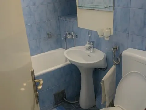 Izdavanje, dvosoban stan, 71m², Zabjelo, Podgorica - image 8