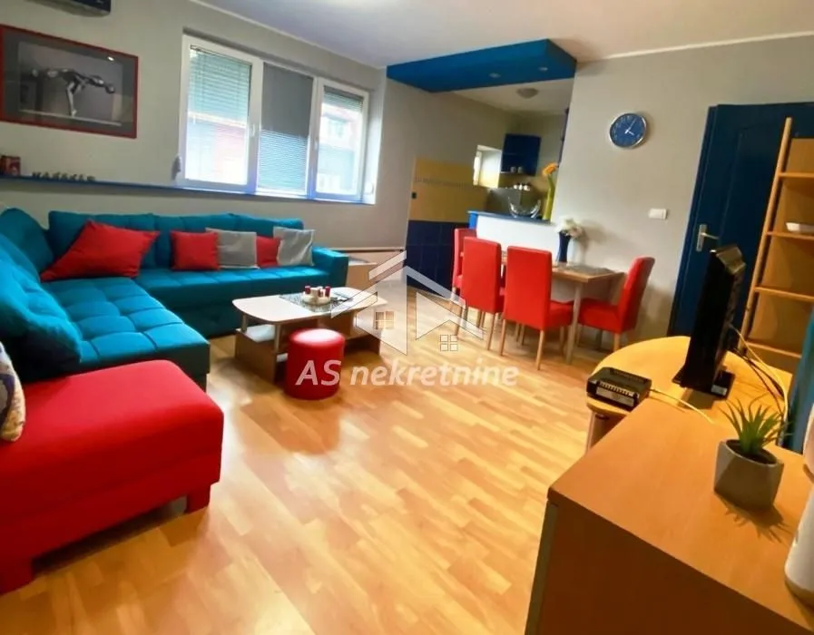 Izdavanje, dvosoban stan, 48m², Stari Grad, Beograd