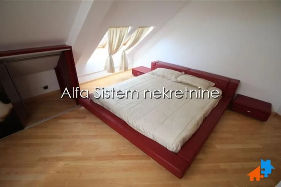 Izdavanje, stan, 220m², Savski Venac, Beograd