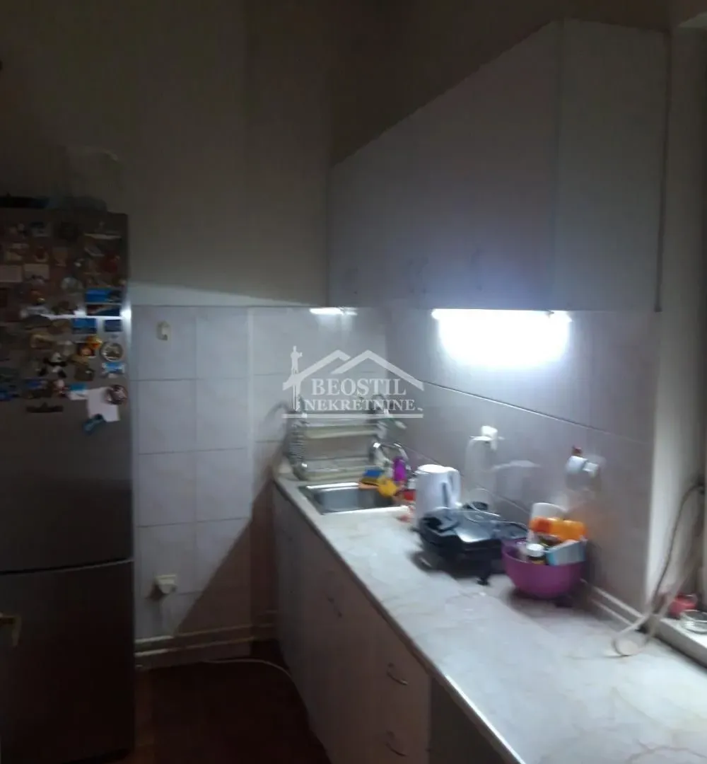 Prodaja, trosoban stan, 99m², Stari Grad, Beograd