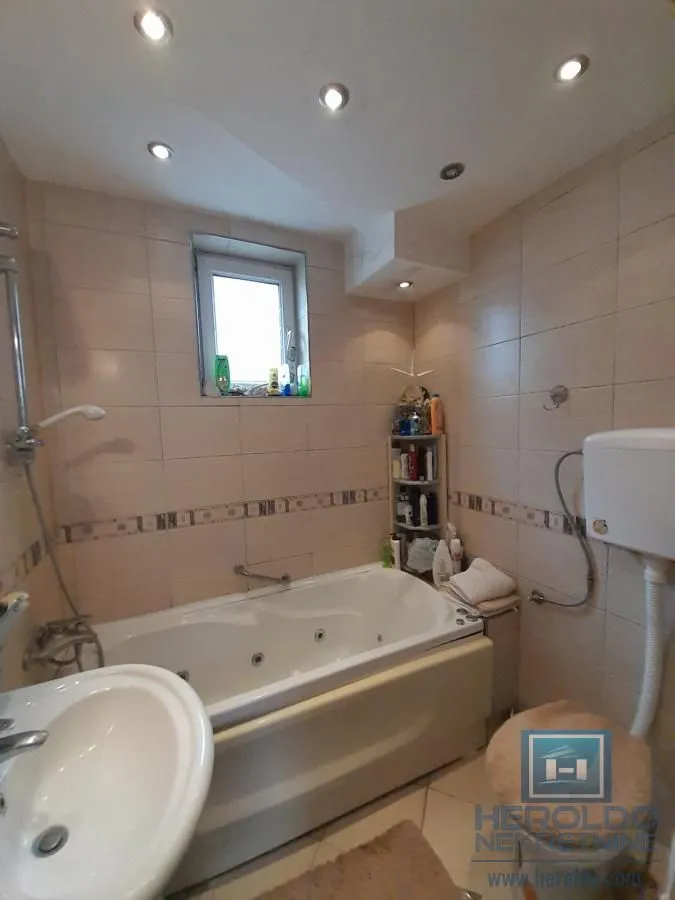 Sale, house, 180m², Centar, Ćuprija
