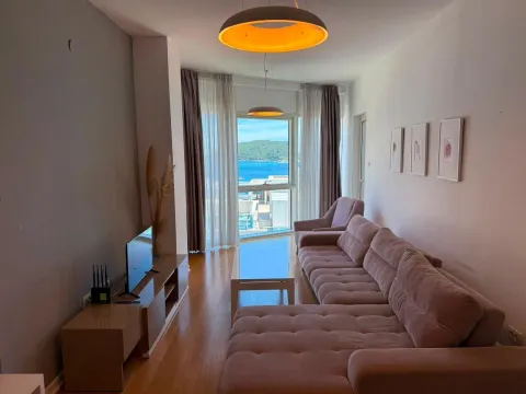 Rent, two bedroom apartment, 70m², Centar, Budva - image 2
