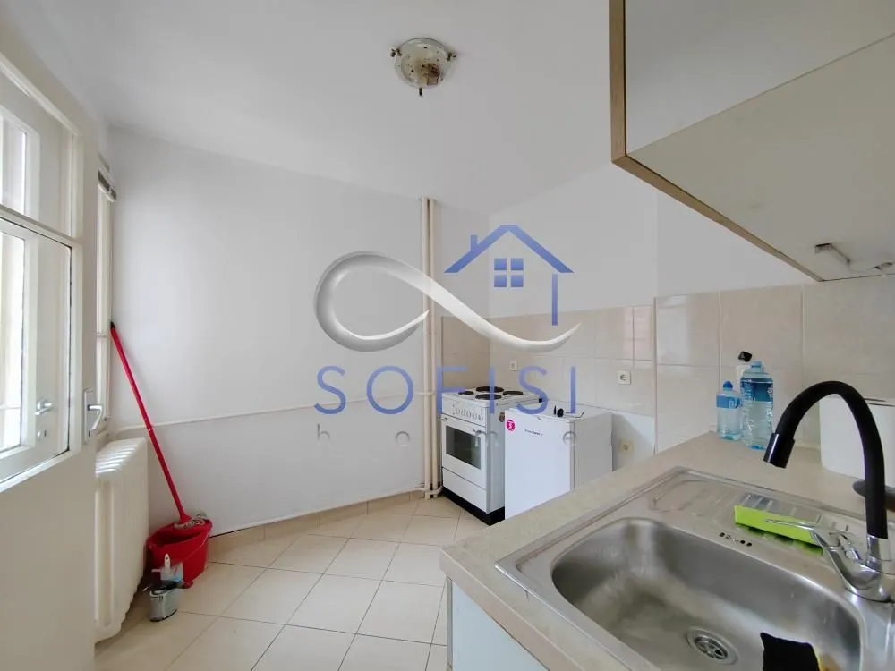 Izdavanje, dvosoban stan, 40m², Grbavica, Novi Sad Sve Podlokacije