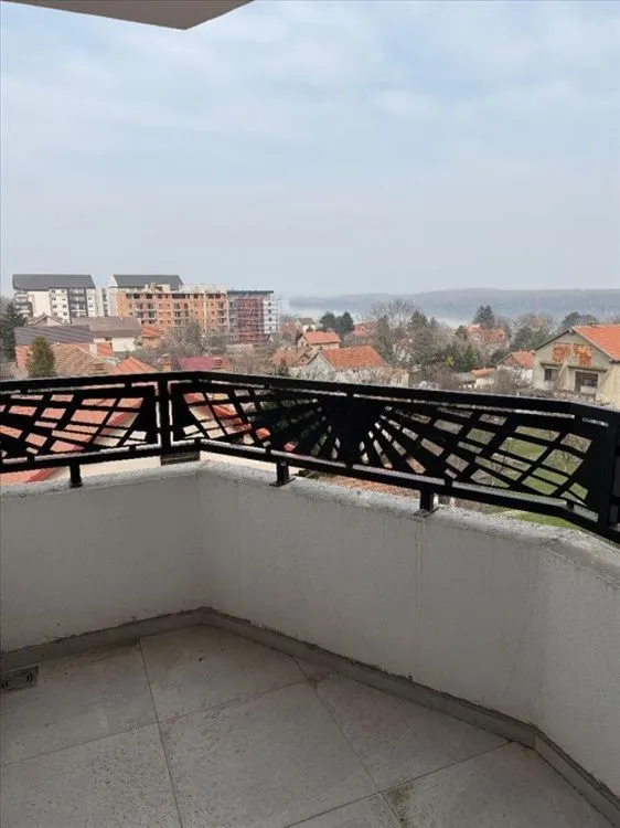 Prodaja, trosoban stan, 65m², Novi Banovci, Stara Pazova
