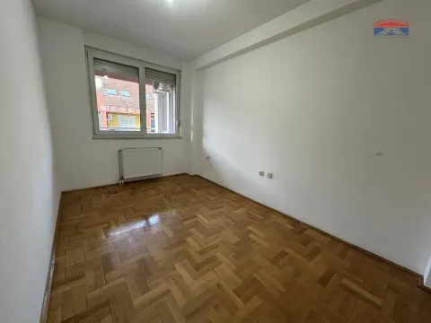Izdavanje, jednosoban stan, 45m², Grbavica, Novi Sad Sve Podlokacije - image 6
