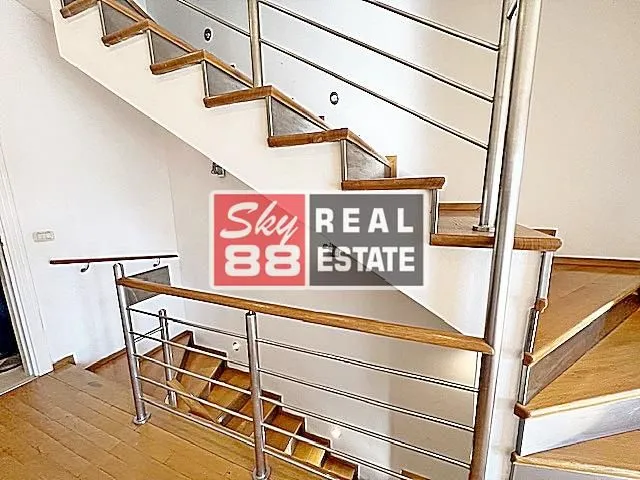 Prodaja, kuća, 215m², Savski Venac, Beograd