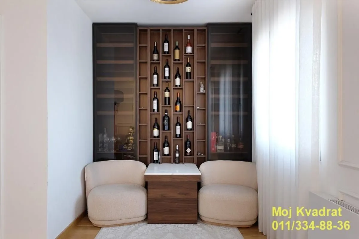 Sale, apartment, 152m², Čubura, Beograd