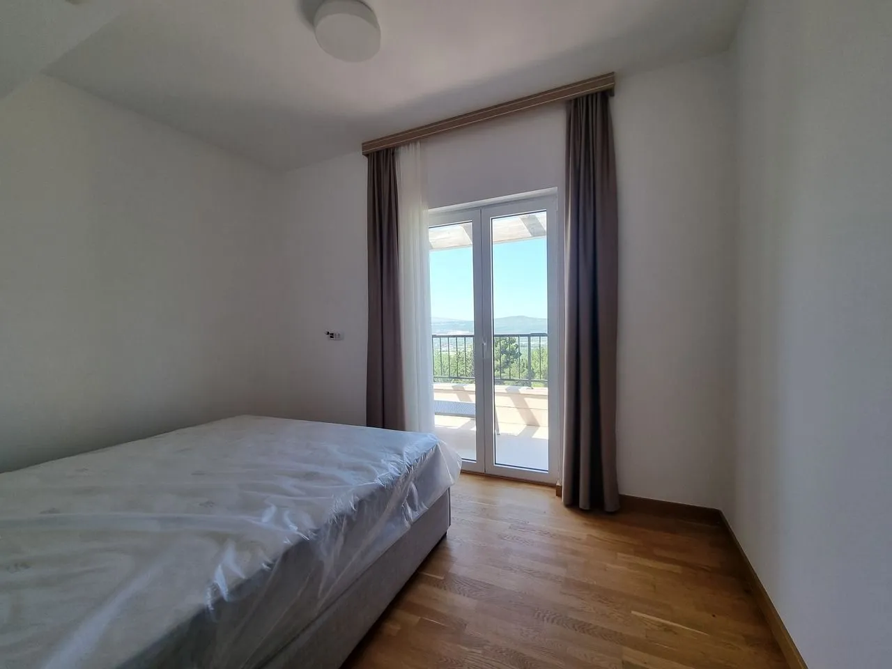 Prodaja, dvosoban stan, 101m², Kavač, Kotor