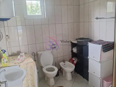 Rent, two bedroom apartment, 130m², Tološi, Podgorica - image 10