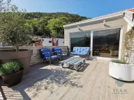 Rent, two bedroom apartment, 100m², Babin Do, Budva - image 9