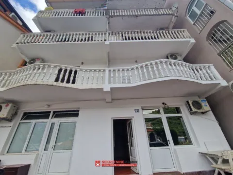 Izdavanje, dvosoban stan, 55m², Budva, Crna Gora - image 2