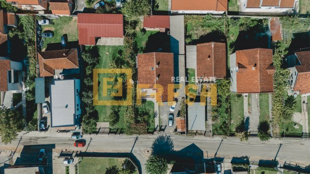 Prodaja, kuća, 400m², Murtovina, Podgorica