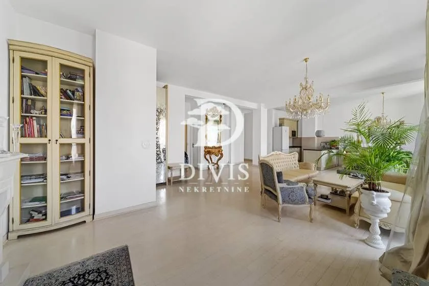 Sale, three bedroom apartment, 143m², Vukov Spomenik, Zvezdara Sve Podlokacije