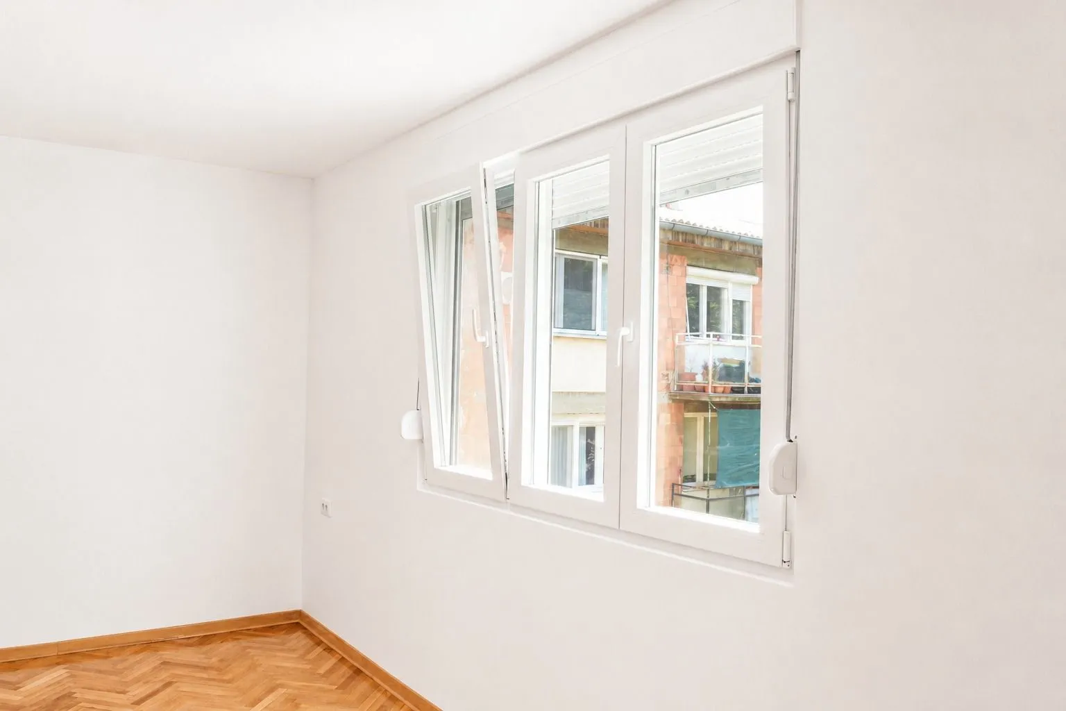 Prodaja, dvosoban stan, 55m², Karaburma, Palilula Sve Podlokacije