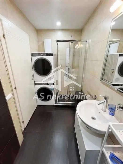 Sale, four bedroom apartment, 157m², Đeram Pijaca, Beograd