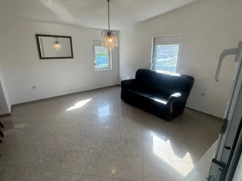 Izdavanje, kuća, 95m², Polje, Bar - image 3