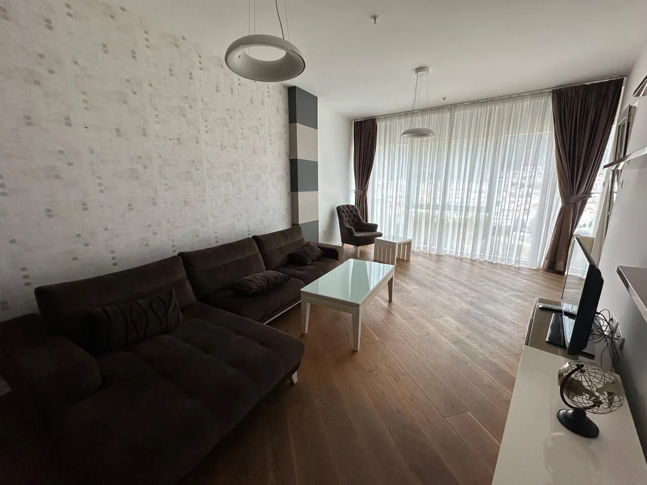 Izdavanje, jednosoban stan, 64m², Centar, Budva