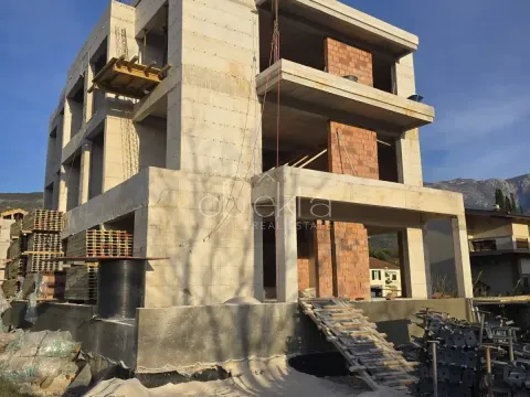 Prodaja, stan, 75m², Tivat, Crna Gora - image 3