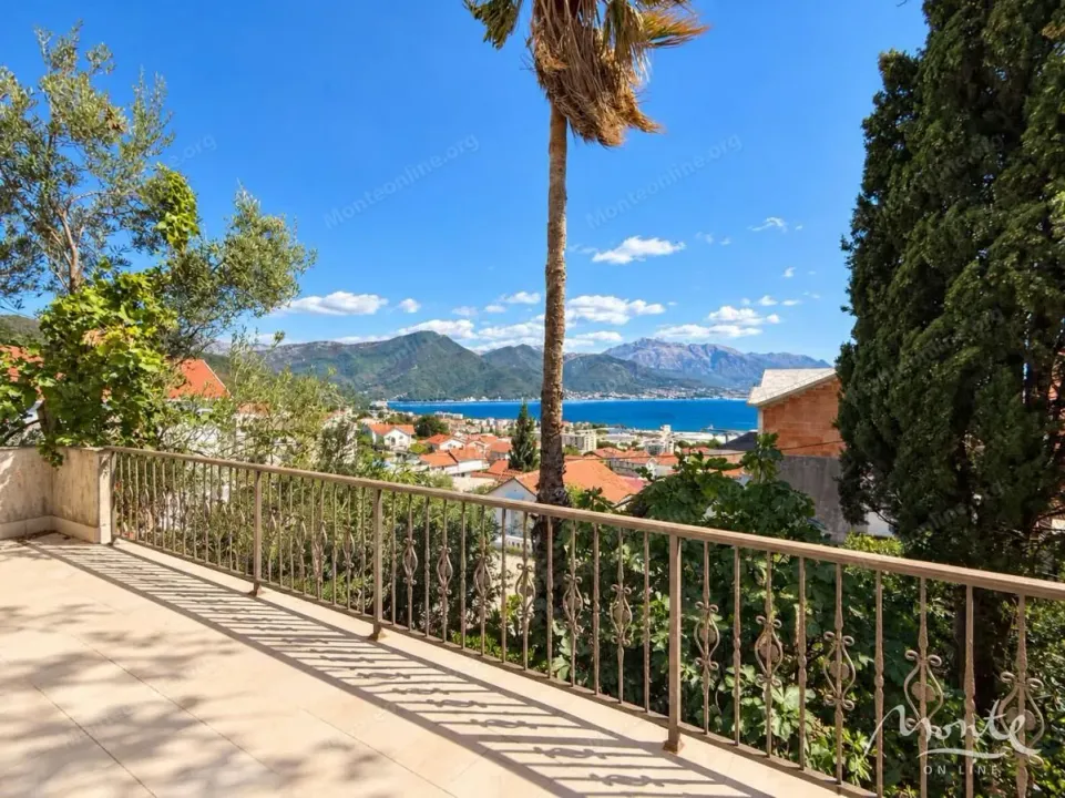 Prodaja, kuća, 162m², Bijela, Herceg Novi