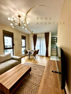 Dnevni boravak sa trpezarijom i modernim namještajem. - image 3