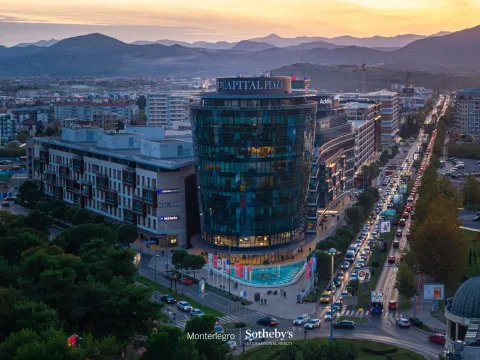 Prodaja, dvosoban stan, 106m², Kod Capital Plaze, Podgorica - image 23