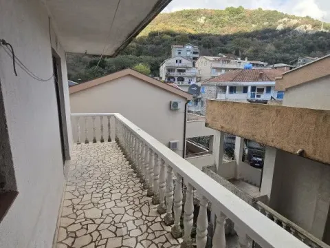 Izdavanje, jednosoban stan, 50m², Budva, Crna Gora - image 2