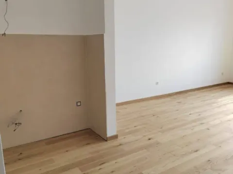 Sale, two bedroom apartment, 71m², Bečići, Budva - image 13