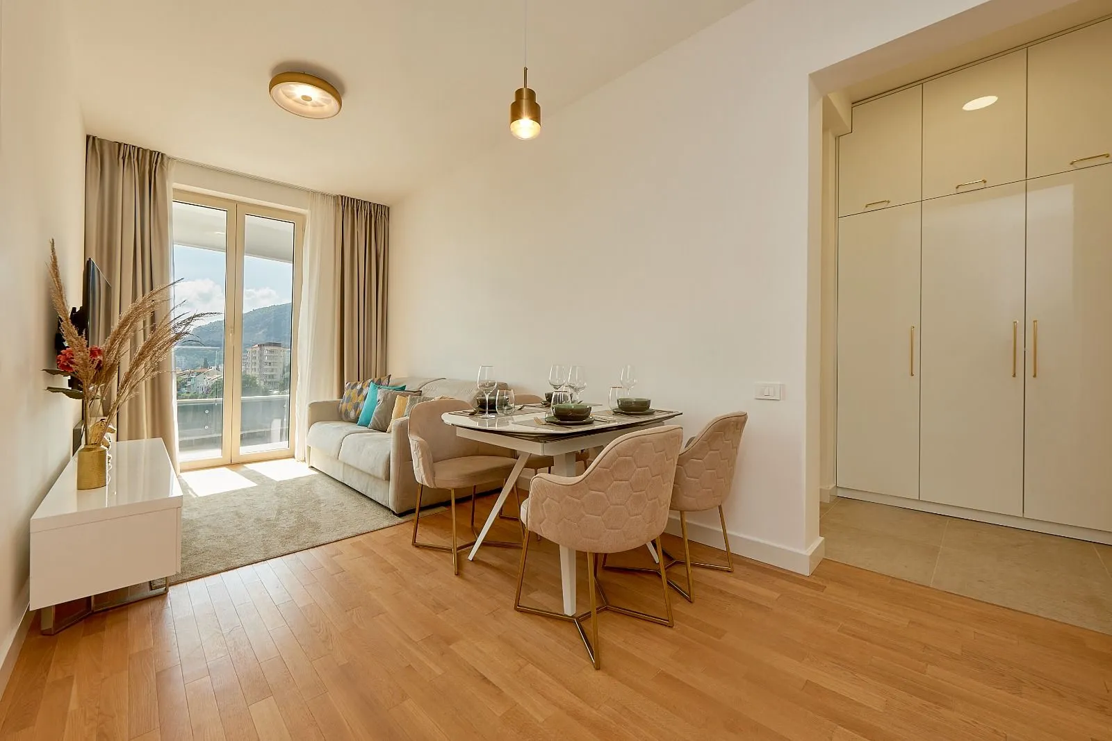 Sale, two bedroom apartment, 67m², Bečići, Budva