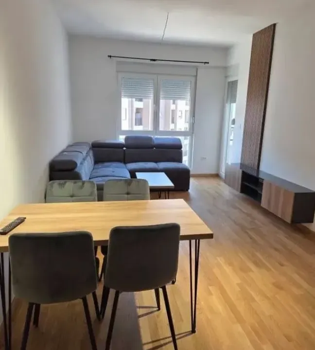 Izdavanje, jednosoban stan, 45m², Zabjelo, Podgorica