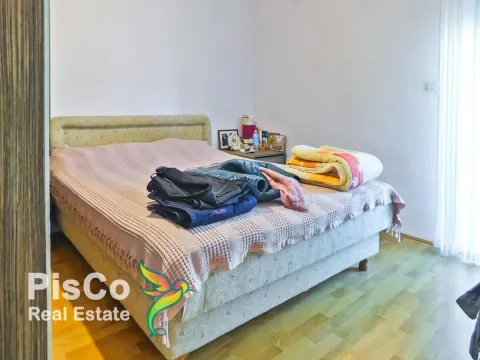 Prodaja, kuća, 290m², Tološi, Podgorica - image 10