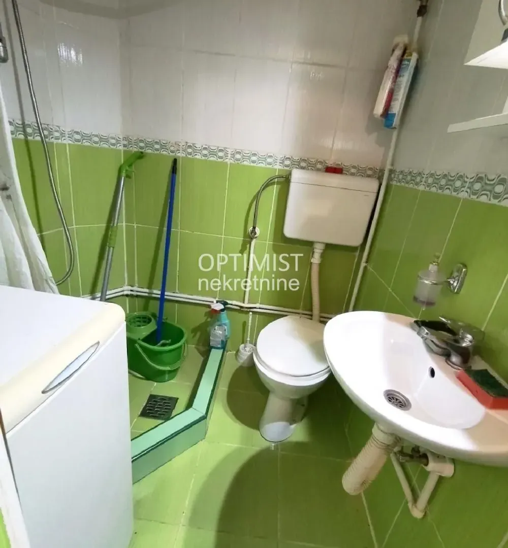 Prodaja, jednosoban stan, 29m², Čubura, Beograd