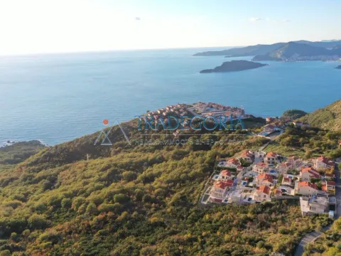 Prodaja, trosoban stan, 200m², Reževići, Budva - image 4