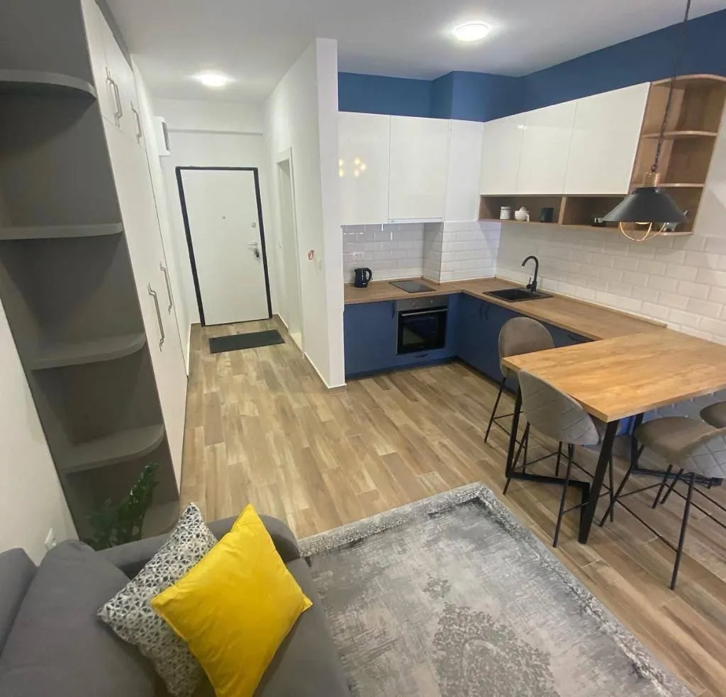 Rent, one bedroom apartment, 43m², Centar, Budva
