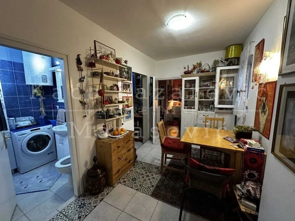 Prodaja, dvosoban stan, 43m², Stari Grad, Beograd