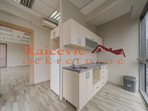 Rent, office space, 183m², Savski Venac, Beograd - image 19