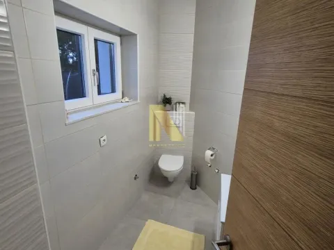 Prodaja, kuća, 550m², Sremska Kamenica, Petrovaradin - image 13