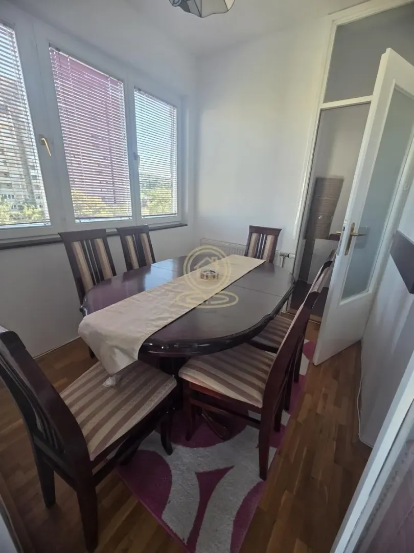 Izdavanje, četvorosoban stan, 90m², Medijana, Niš