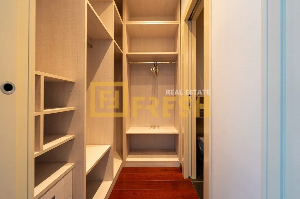 Prodaja, trosoban stan, 188m², Preko Morače, Podgorica