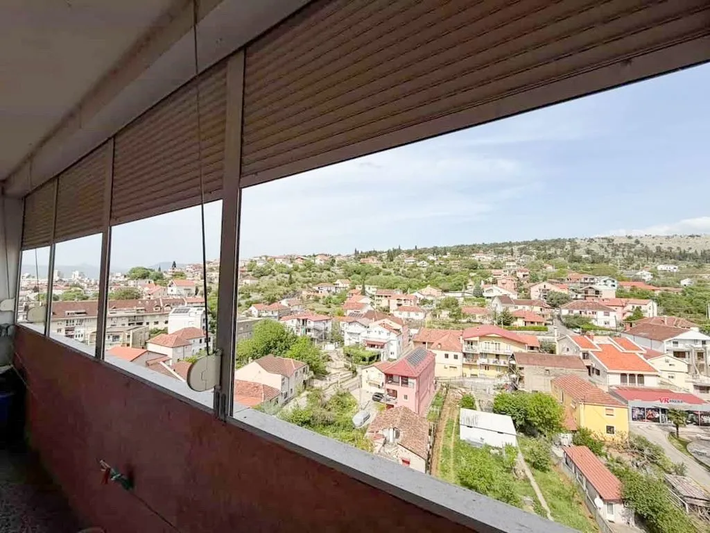 Prodaja, dvosoban stan, 83m², Momišići, Podgorica