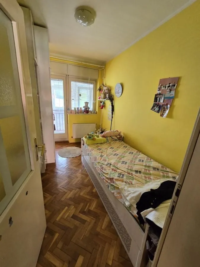 Prodaja, četvorosoban stan, 105m², Grbavica, Novi Sad Sve Podlokacije