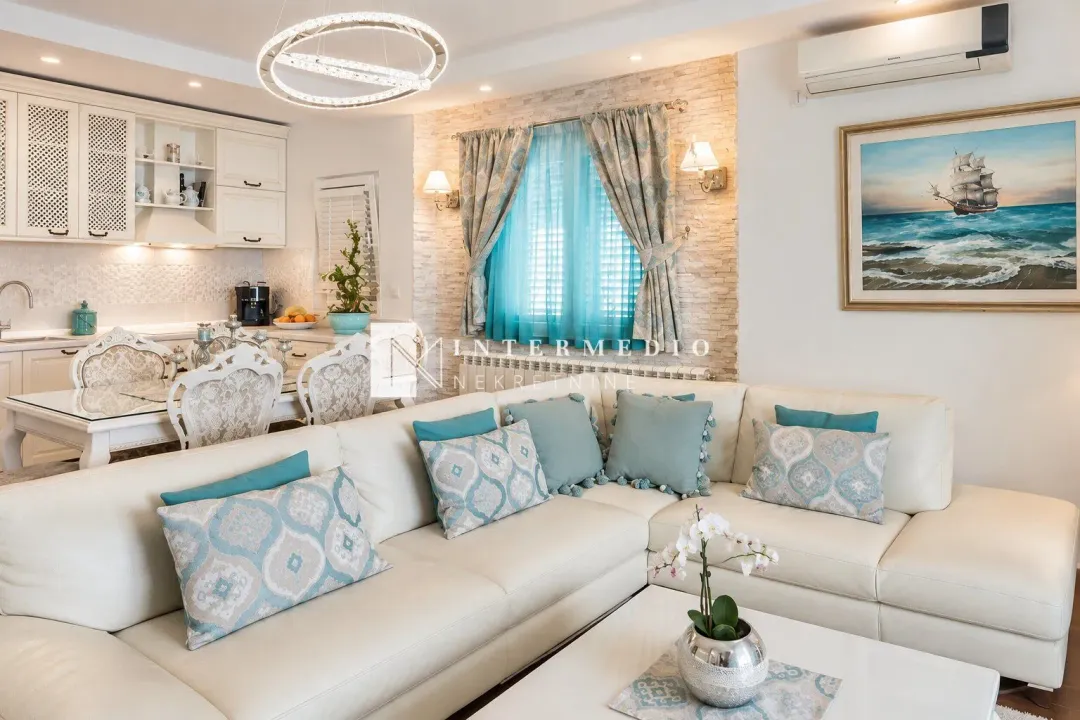 Rent, two bedroom apartment, 90m², Đenovići, Herceg Novi