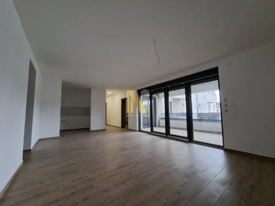 Prodaja, trosoban stan, 93m², Banja Vrdnik, Irig