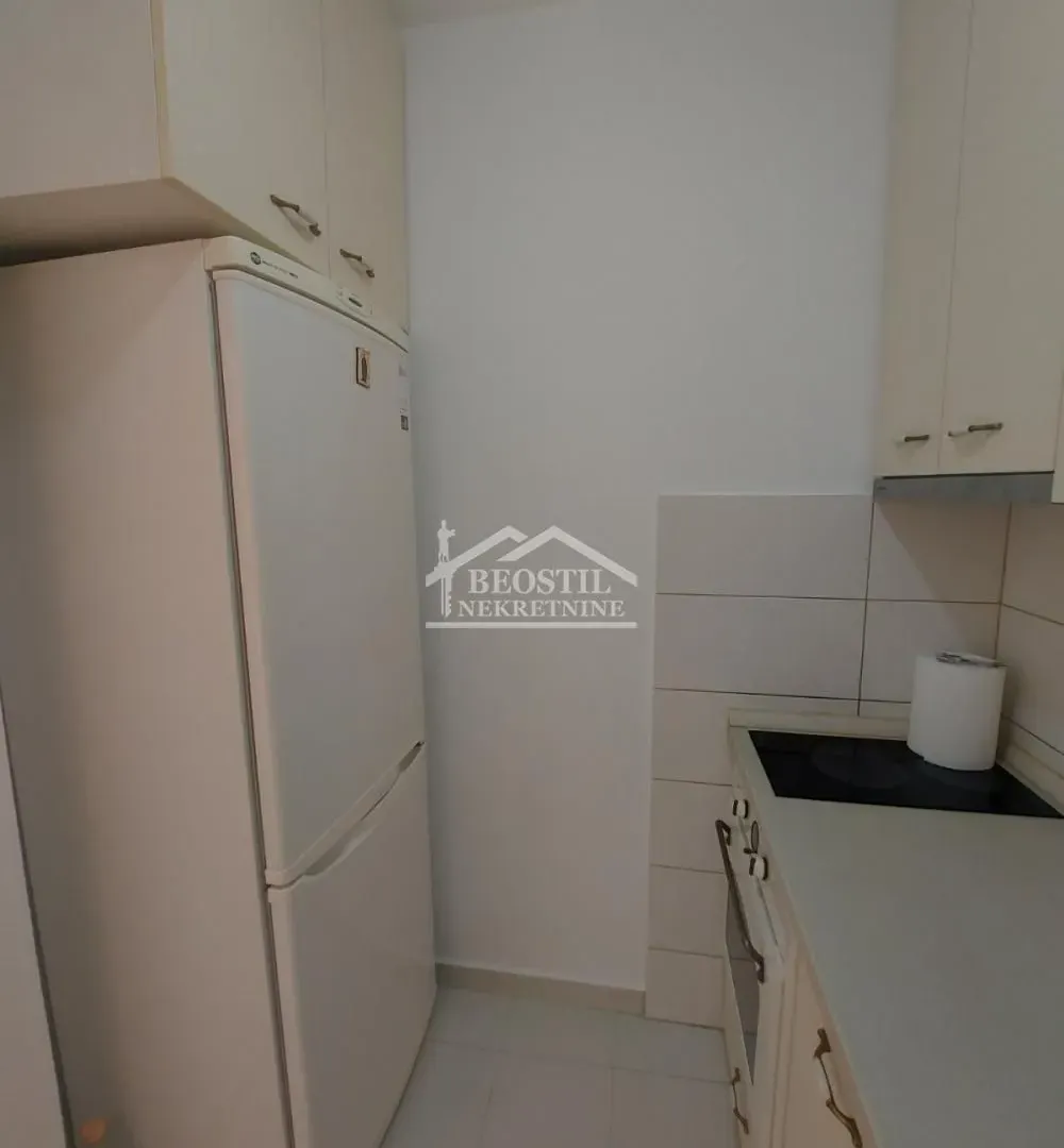 Rent, three bedroom apartment, 65m², Novi Beograd Blok 21, Novi Beograd Sve Podlokacije