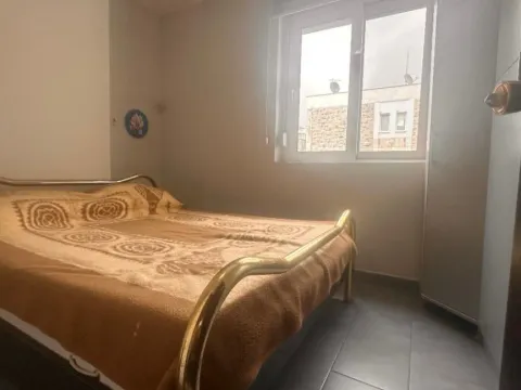 Izdavanje, dvosoban stan, 56m², Centar, Bar - image 11