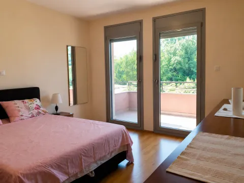 Rent, two bedroom apartment, 125m², Gorica C, Podgorica - image 7