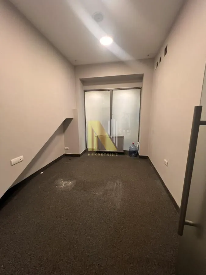 Rent, office space, 263m², Bulevar Oslobodjenja, Novi Sad Sve Podlokacije