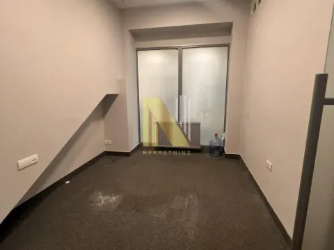 Izdavanje, poslovni prostor, 263m², Bulevar Oslobodjenja, Novi Sad Sve Podlokacije - image 2